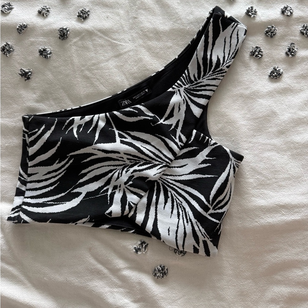Zara Black and White Asymmetrical Women's Top